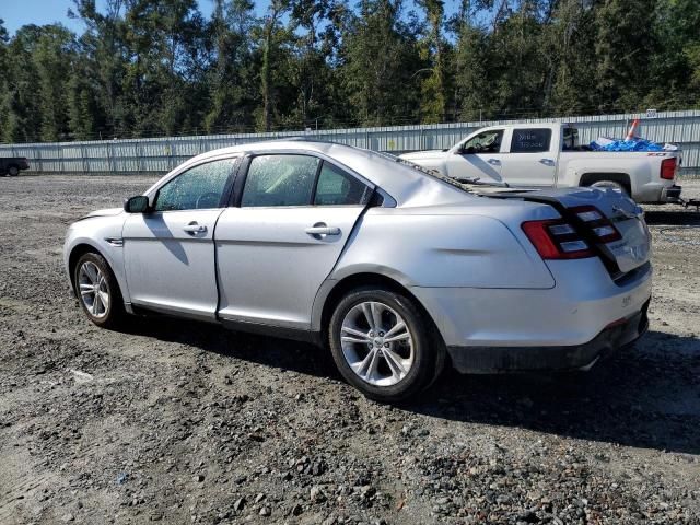 2015 Ford Taurus SE