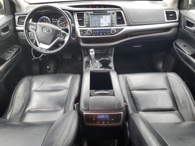 2018 Toyota Highlander SE