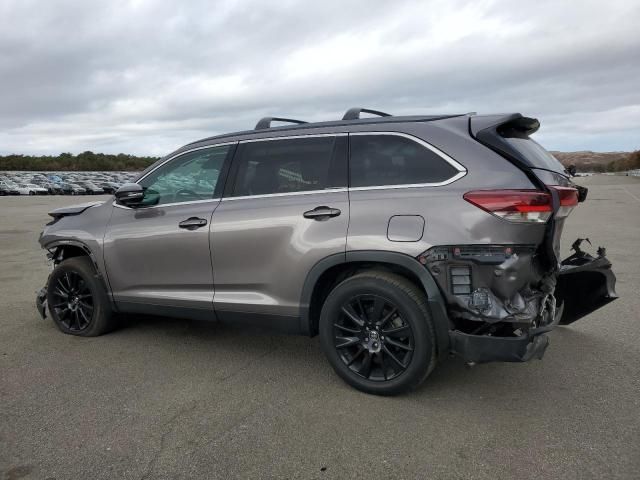 2019 Toyota Highlander SE