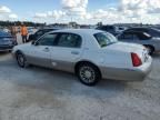 2001 Lincoln Town Car Signature