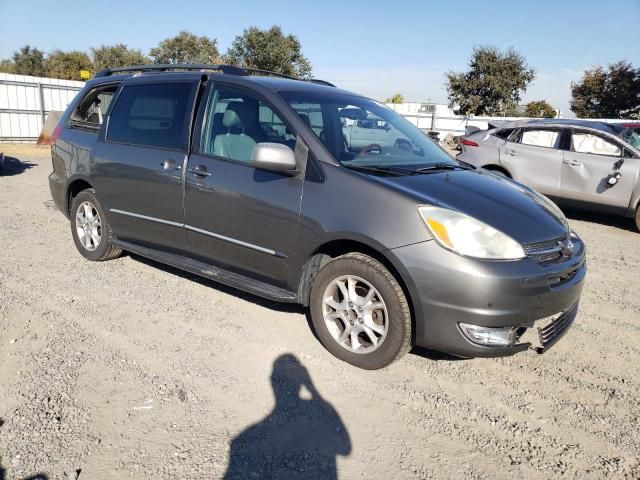 2004 Toyota Sienna XLE