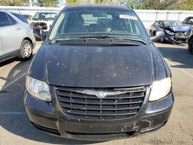 2006 Chrysler Town & Country