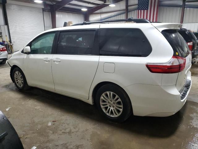 2015 Toyota Sienna XLE