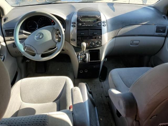 2006 Toyota Sienna CE