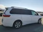 2018 Toyota Sienna LE