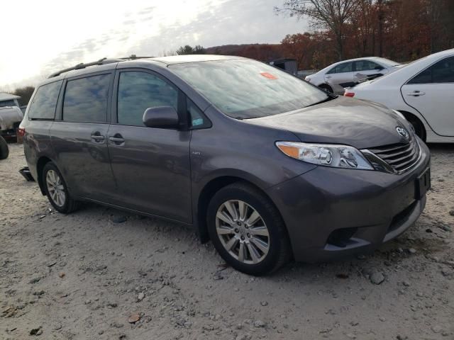 2017 Toyota Sienna LE