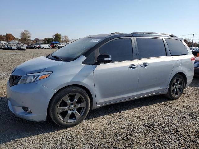 2013 Toyota Sienna XLE