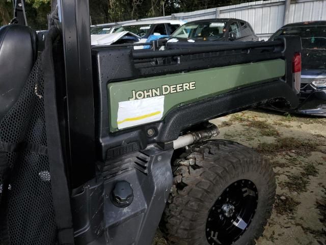 2023 John Deere XUV835M