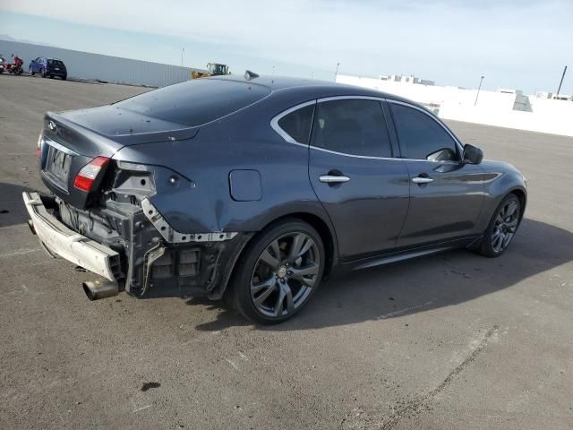 2011 Infiniti M56