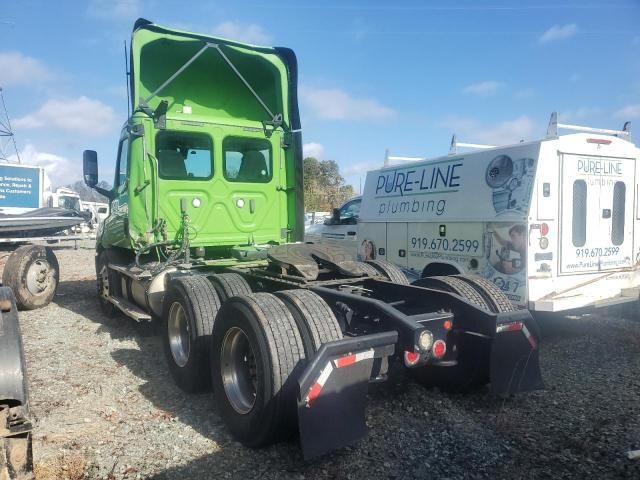 2020 Freightliner Cascadia 116