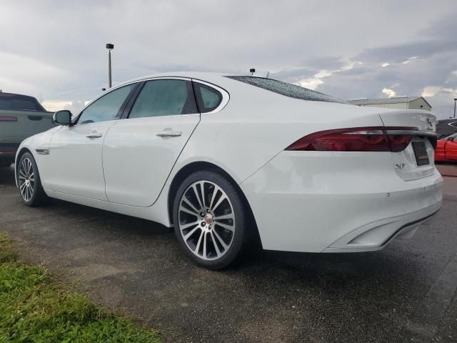 2022 Jaguar XF SE