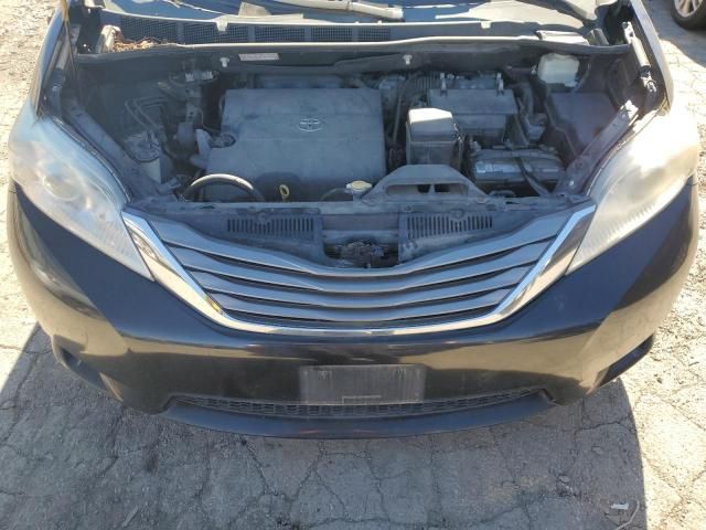 2013 Toyota Sienna XLE