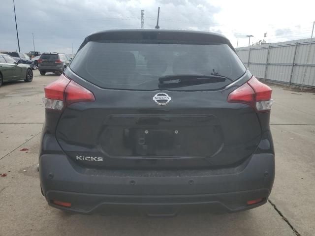 2020 Nissan Kicks S