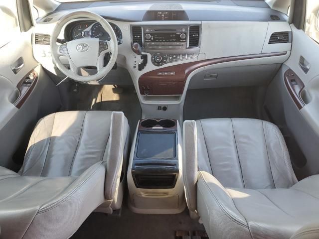 2012 Toyota Sienna XLE