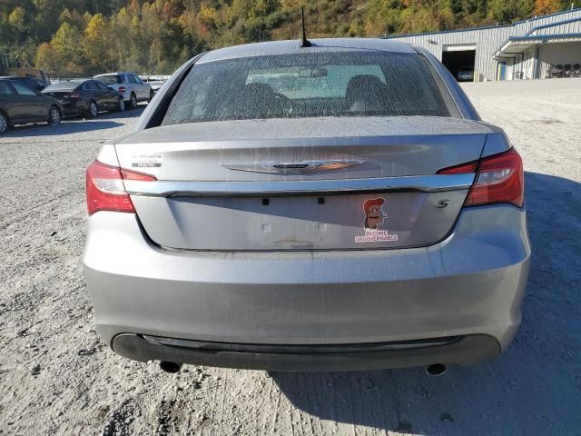 2014 Chrysler 200 Touring