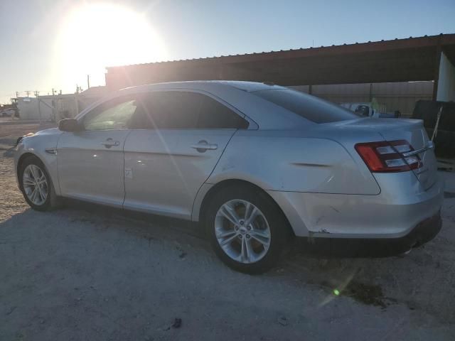 2017 Ford Taurus SE