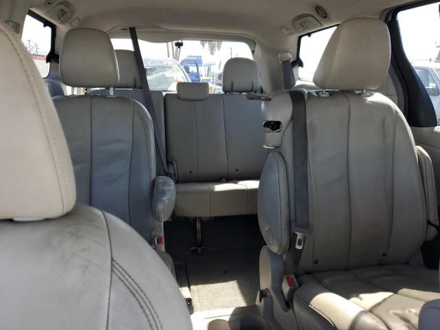 2014 Toyota Sienna XLE