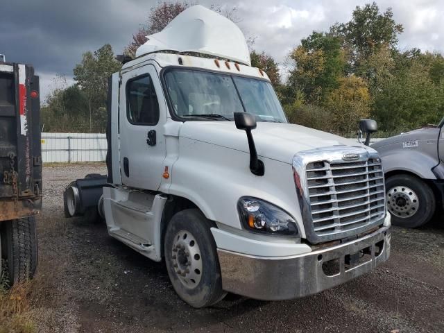 2016 Freightliner Cascadia 125