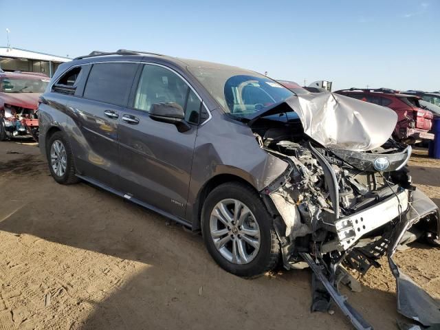 2021 Toyota Sienna XSE