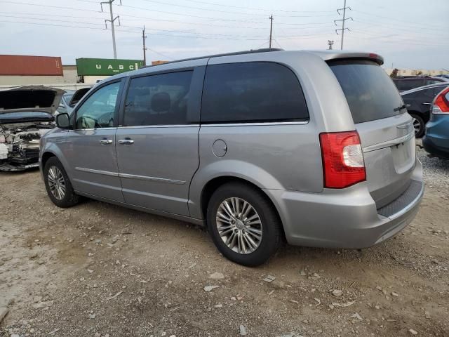 2013 Chrysler Town & Country Touring L