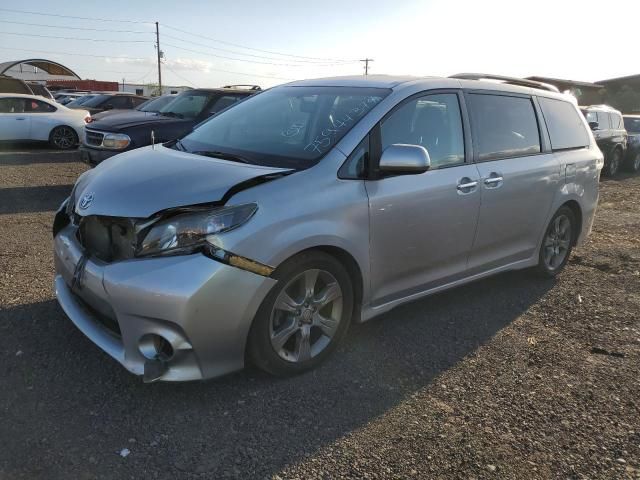 2014 Toyota Sienna Sport