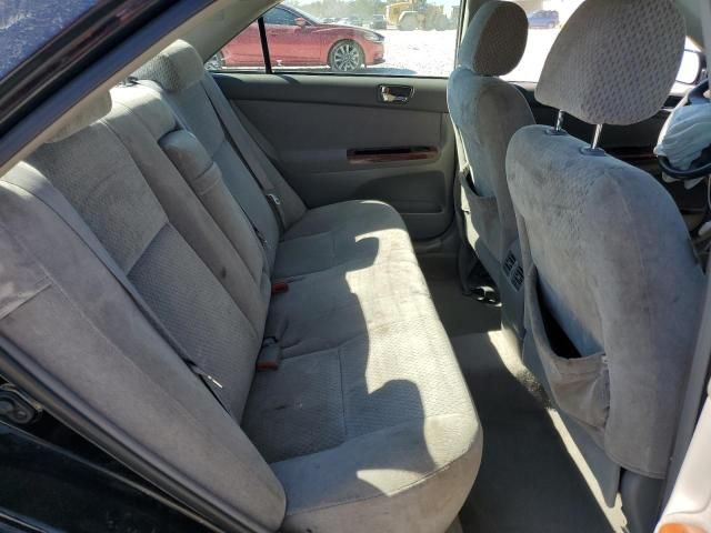 2004 Toyota Camry LE