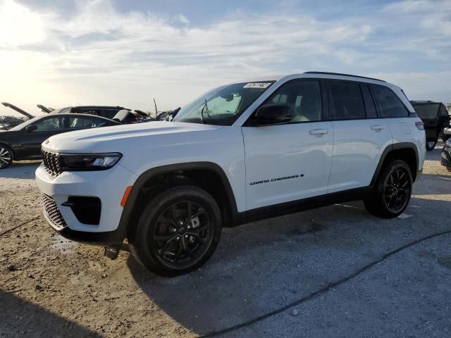 2024 Jeep Grand Cherokee Laredo