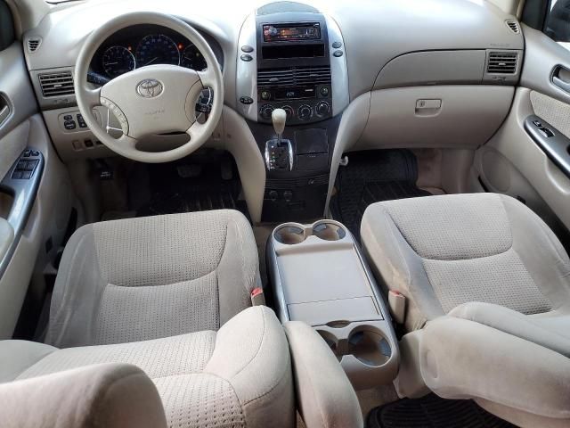 2007 Toyota Sienna CE