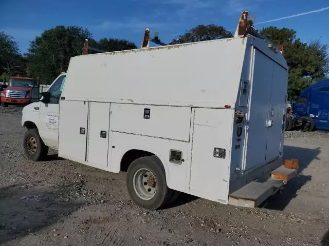 2005 Ford Econoline E350 Super Duty Cutaway Van