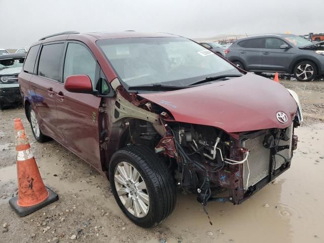 2011 Toyota Sienna XLE