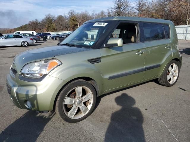 2011 KIA Soul +