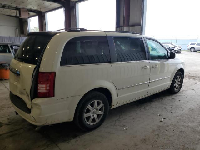 2010 Chrysler Town & Country Touring