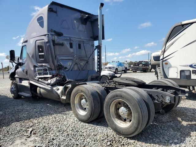 2016 Freightliner Cascadia 125