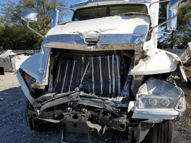 2021 Western Star 5700 XE