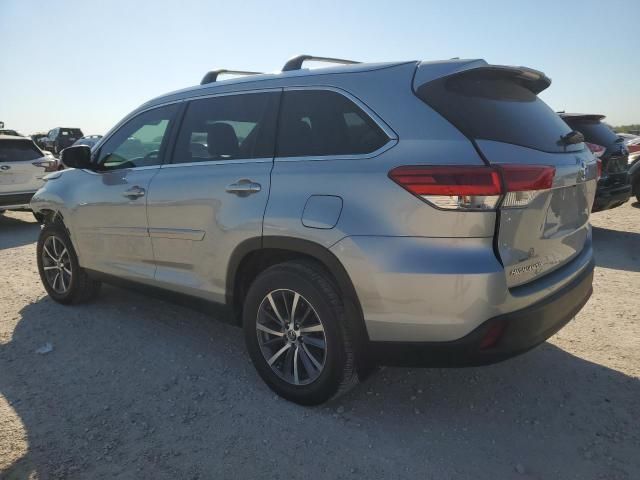 2019 Toyota Highlander SE