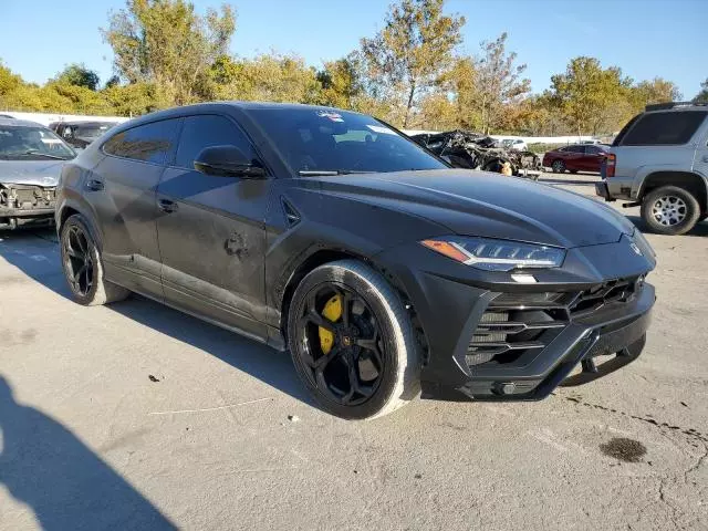 2019 Lamborghini Urus