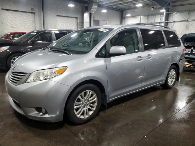 2011 Toyota Sienna XLE