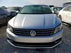 2018 Volkswagen Passat SE