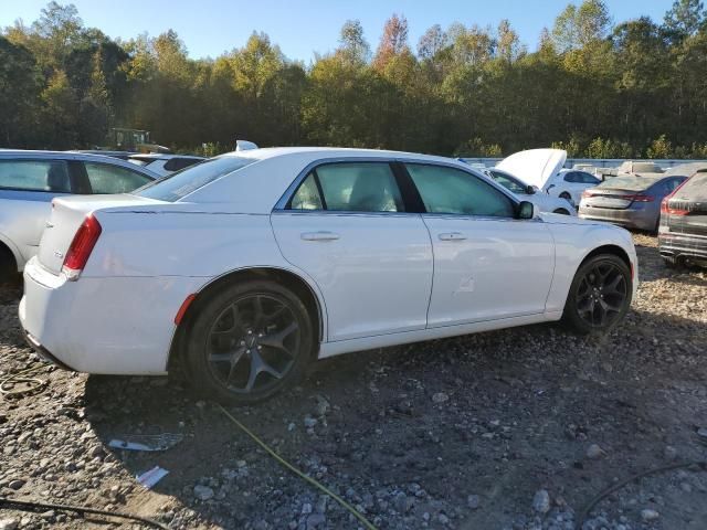 2018 Chrysler 300 Touring