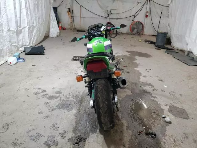 2001 Kawasaki ZR1200 A