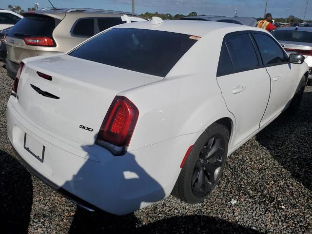 2020 Chrysler 300 Touring