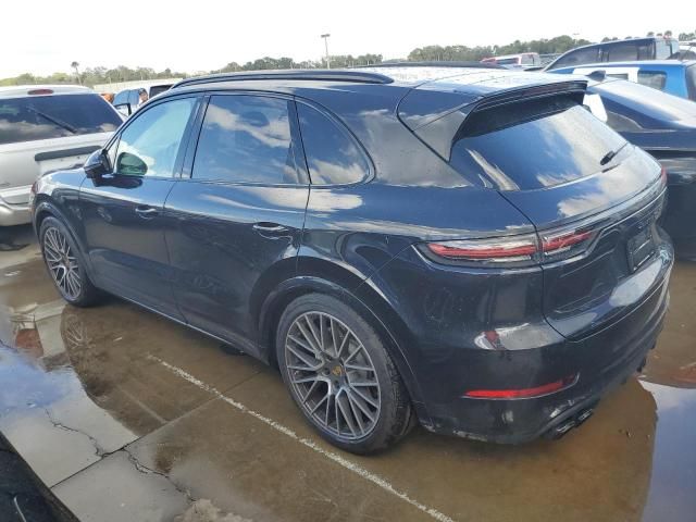 2022 Porsche Cayenne Turbo