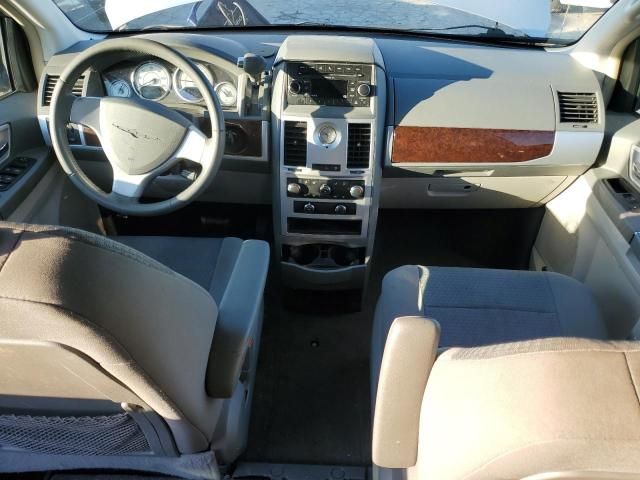 2010 Chrysler Town & Country Touring