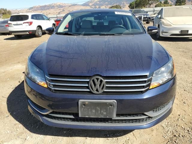 2013 Volkswagen Passat SE