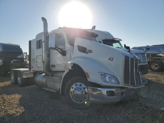 2015 Peterbilt 579