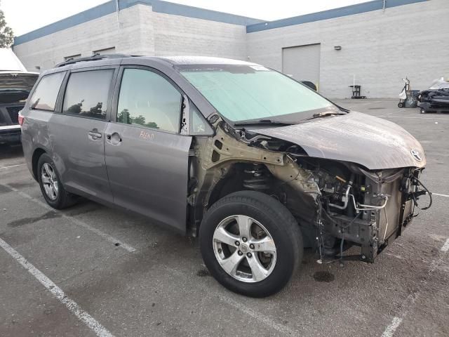 2015 Toyota Sienna LE