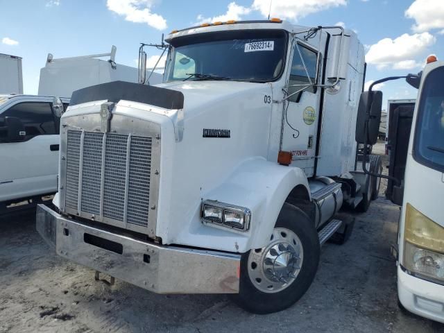 2001 Kenworth Construction T800