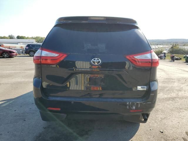 2016 Toyota Sienna XLE