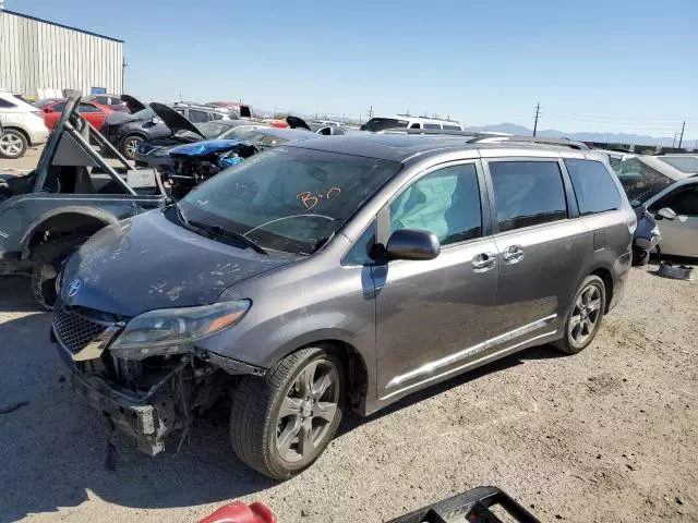 2017 Toyota Sienna SE