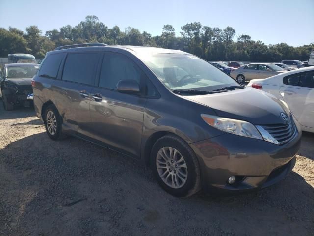 2015 Toyota Sienna XLE